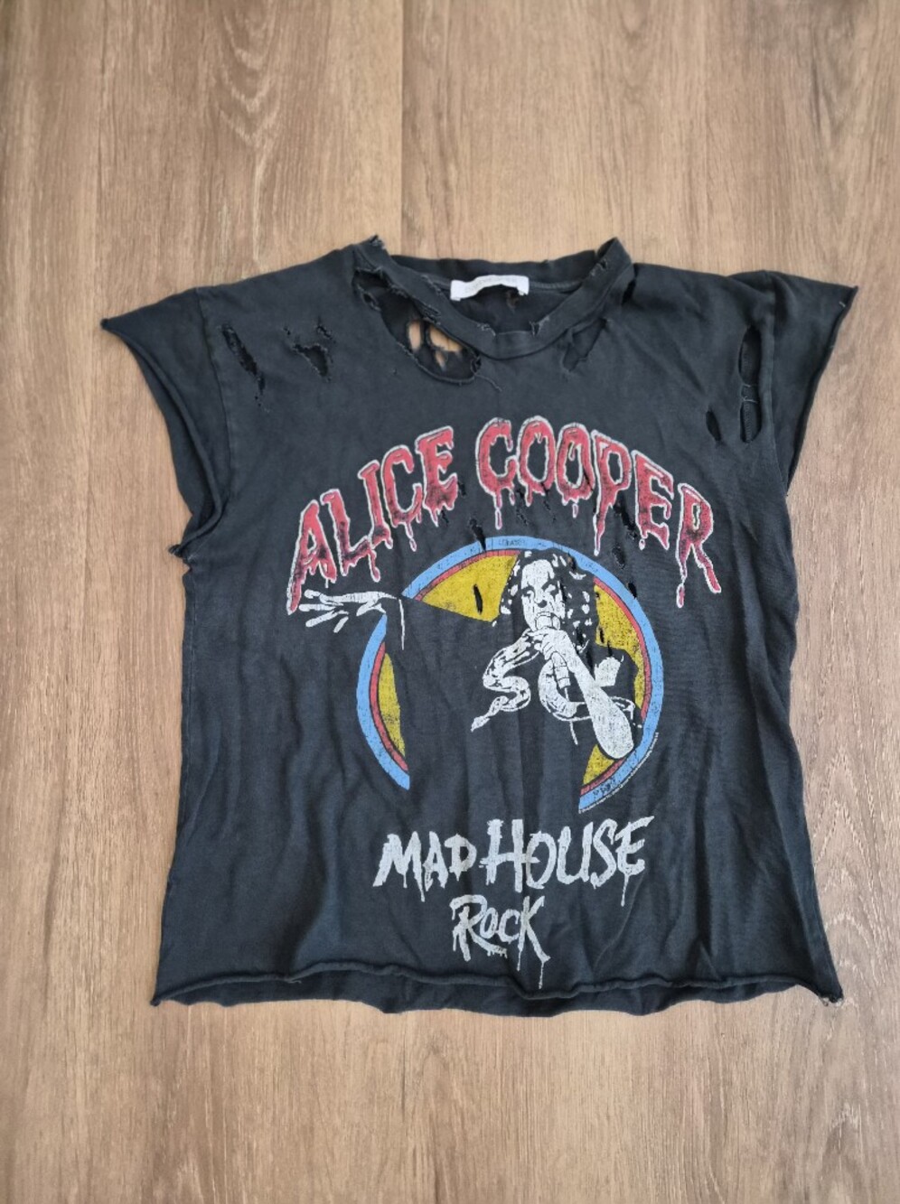Daydreamer Black Alice Cooper 'Mad House Rock' Graphic Tee Small
